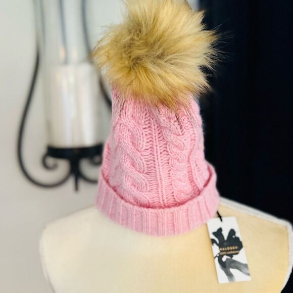 Halogen Cashmere Cable Knit Beanie with Faux Fur Pom, Pink/Brown, NWT - Picture 1 of 11